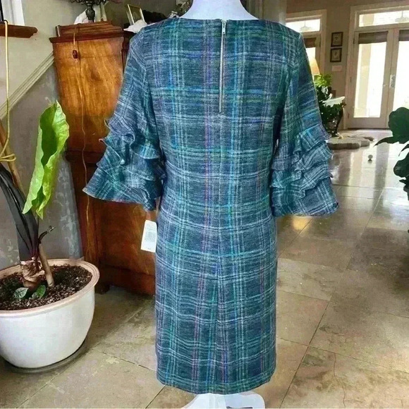 Gabby Skye Shift Dress Navy Size 6 Violet Plaid Ruffle Sleeves Cozy Fall Career - Picture 8 of 16